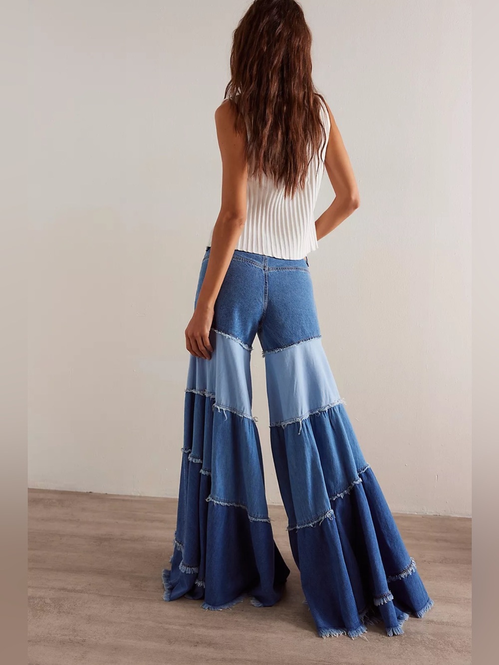 We The Free Dreamscape Tiered Wide-Leg Jeans ***RARE*** - Picture 3 of 8